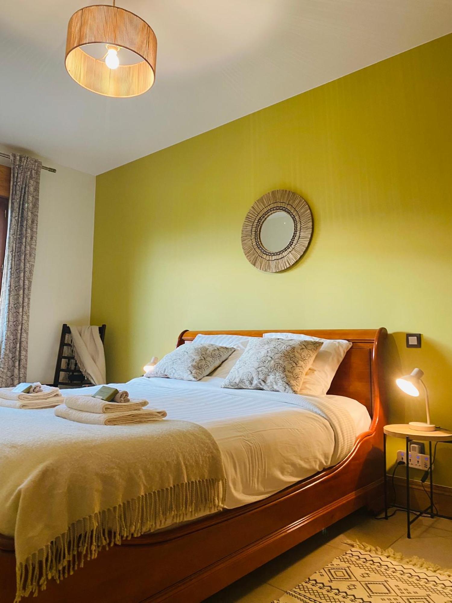 Bed and Breakfast Le Hibou Heureux Bézenac Zewnętrze zdjęcie